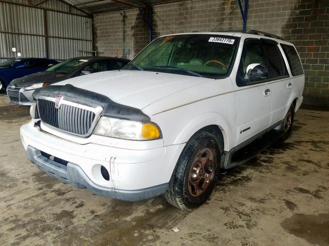 5LMEU27A2YLJ39683 - 2000 LINCOLN NAVIGATOR  photo 2