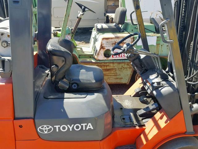 66029 - 2010 TOYOTA FORKLIFT ORANGE photo 5