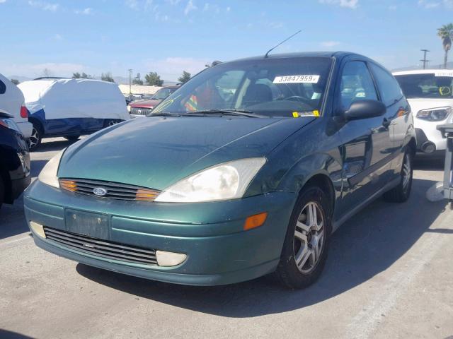 3FAFP313X1R174813 - 2001 FORD FOCUS ZX3 GREEN photo 2