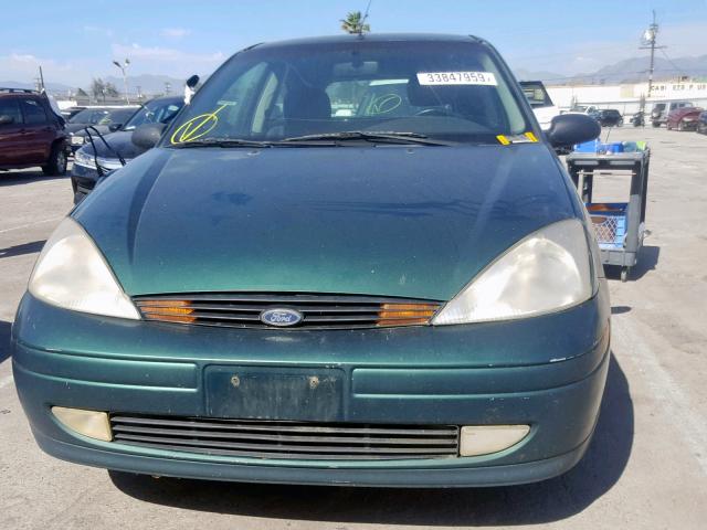 3FAFP313X1R174813 - 2001 FORD FOCUS ZX3 GREEN photo 9