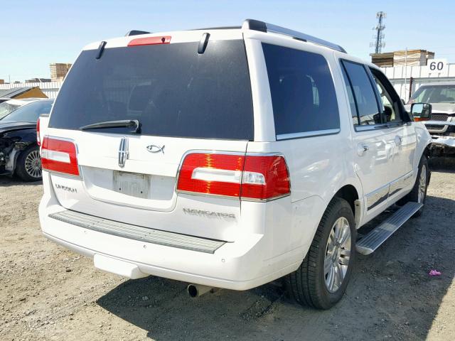 5LMJJ2J54DEL04151 - 2013 LINCOLN NAVIGATOR 白色 照片 4