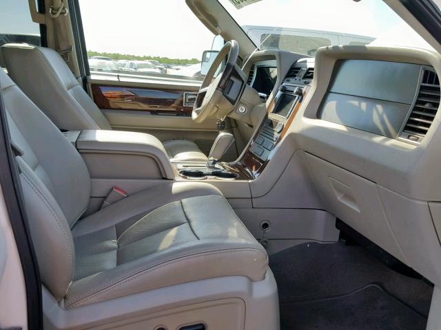 5LMJJ2J54DEL04151 - 2013 LINCOLN NAVIGATOR 白色 照片 5