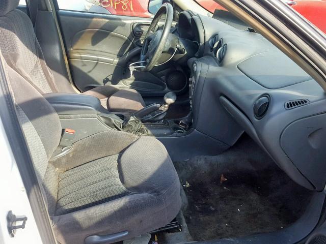 1G2NF52EX2M594090 - 2002 PONTIAC GRAND AM S WHITE photo 5