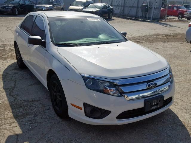 3FAHP0GA8CR319458 - 2012 FORD FUSION S WHITE photo 1