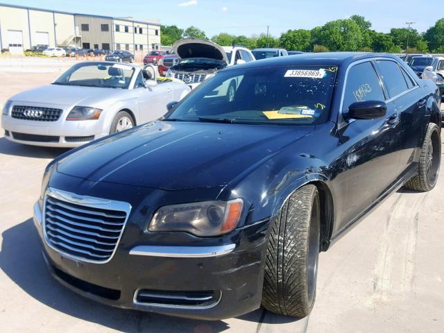 2C3CCAAG2DH589547 - 2013 CHRYSLER 300 BLACK photo 2