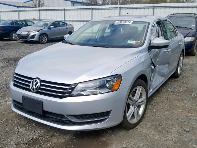 1VWBT7A31EC056243 - 2014 VOLKSWAGEN PASSAT SE SILVER photo 2