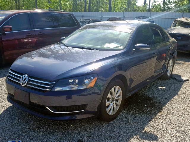 1VWAP7A37DC021348 - 2013 VOLKSWAGEN PASSAT S BLUE photo 2