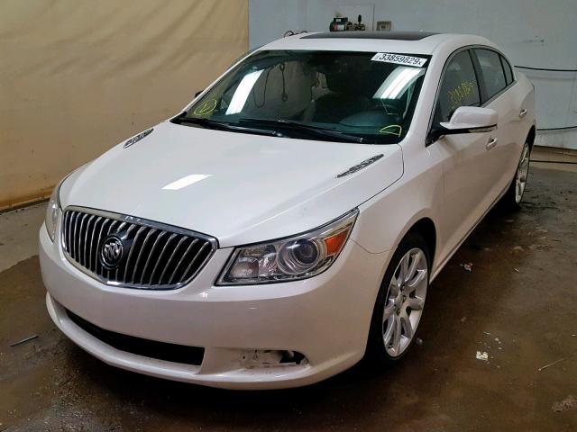 1G4GJ5E36DF213416 - 2013 BUICK LACROSSE T WHITE photo 2