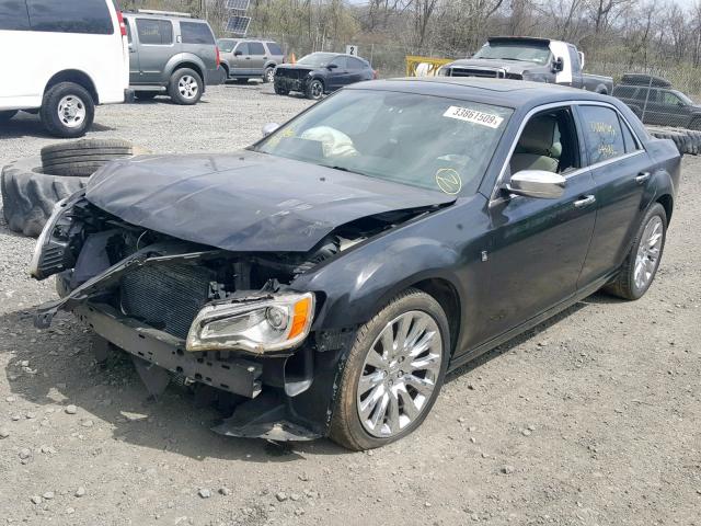 2C3CCAAGXDH699049 - 2013 CHRYSLER 300 BLACK photo 2