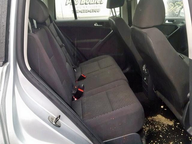 WVGBV7AX3BW534751 - 2011 VOLKSWAGEN TIGUAN S SILVER photo 6