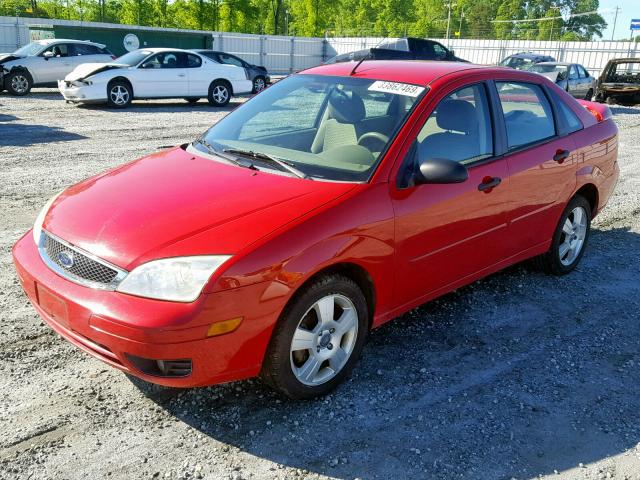 1FAHP34NX7W192191 - 2007 FORD FOCUS ZX4 RED photo 2