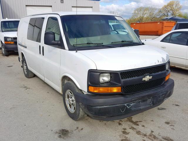 1GCFG15X841180006 - 2004 CHEVROLET EXPRESS G1 WHITE photo 1