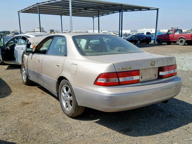 JT8BF28G110317239 - 2001 LEXUS ES 300 GOLD photo 3