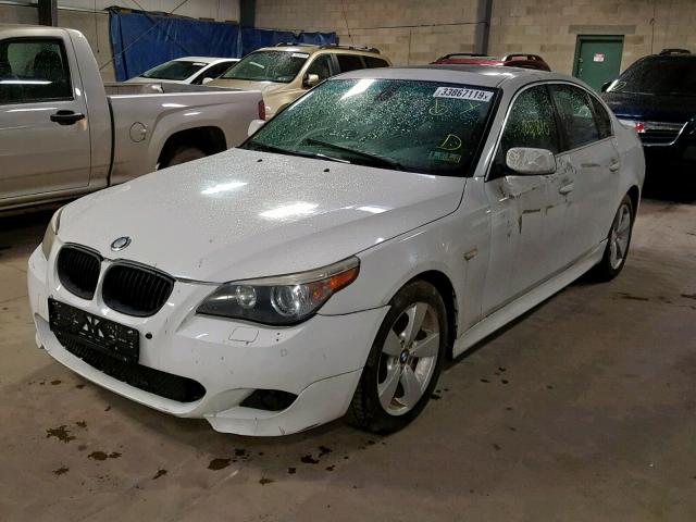 WBANF33556CS35267 - 2006 BMW 525 XI WHITE photo 2