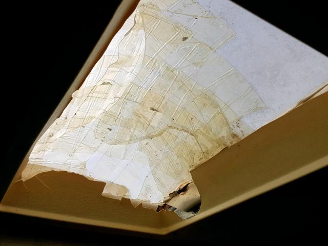 4YDF295266D517210 - 2006 KEYSTONE MONTANA WHITE photo 9