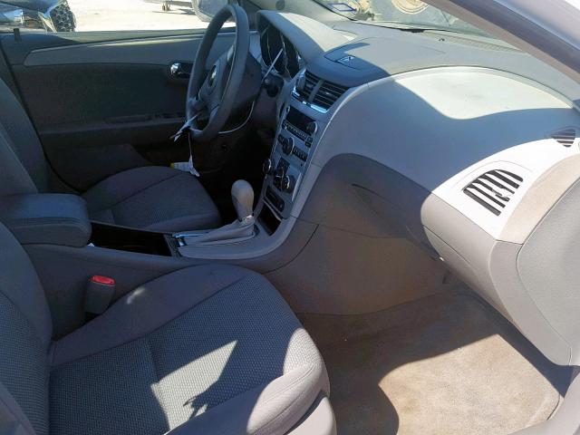 1G1ZG57B39F205287 - 2009 CHEVROLET MALIBU LS WHITE photo 5