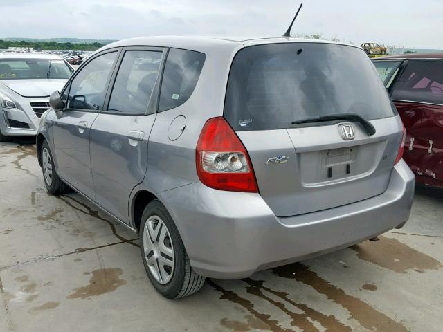 JHMGD38488S050316 - 2008 HONDA FIT SILVER photo 3