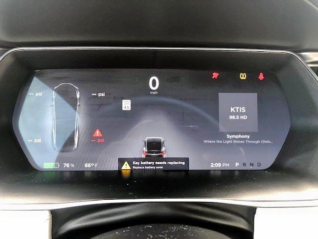 5YJXCDE29HF068253 - 2017 TESLA MODEL X BLACK photo 8