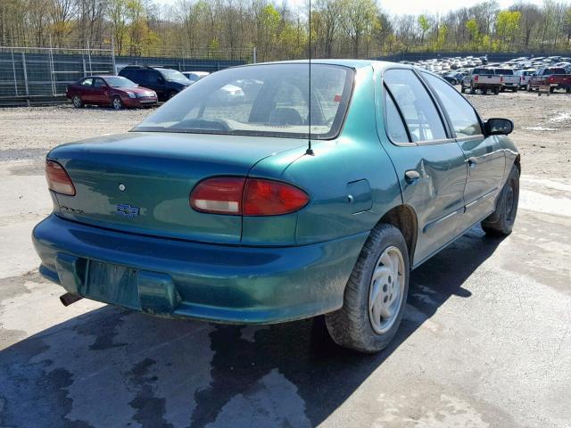 1G1JF52T2W7105669 - 1998 CHEVROLET CAVALIER L GREEN photo 4