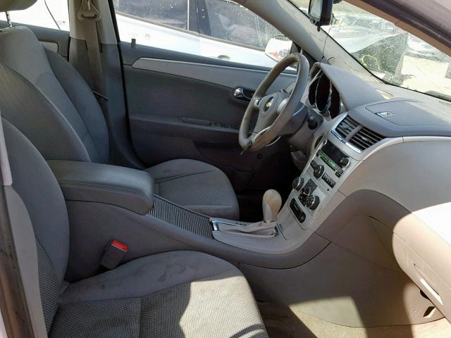 1G1ZB5EB2AF299362 - 2010 CHEVROLET MALIBU LS WHITE photo 5