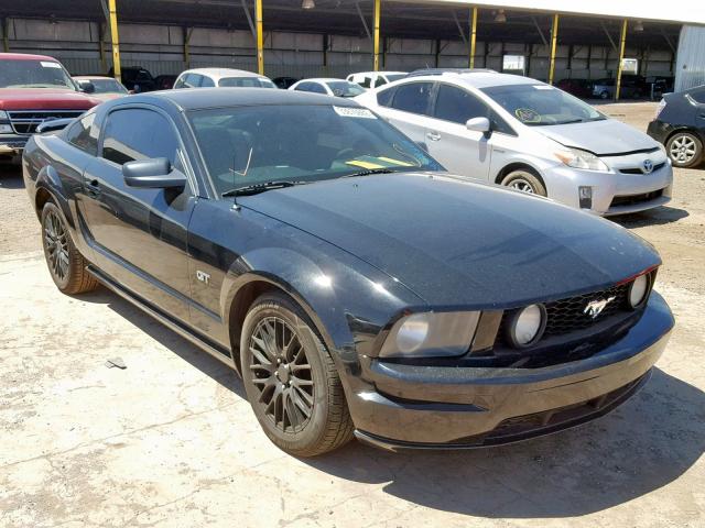 1ZVFT82H775198962 - 2007 FORD MUSTANG GT BLACK photo 1