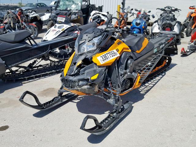 2BPSCEDA4DV000554 - 2013 SKI DOO SUMMIT SP ORANGE photo 2