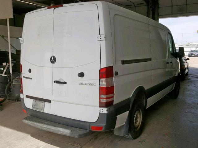 WD3PE7CC3C5623337 - 2012 MERCEDES-BENZ SPRINTER 2 WHITE photo 4