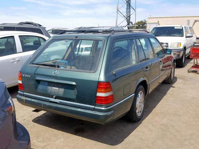 WDBEA92E6SF303069 - 1995 MERCEDES-BENZ E 320 GREEN photo 4