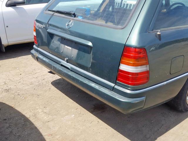 WDBEA92E6SF303069 - 1995 MERCEDES-BENZ E 320 GREEN photo 9