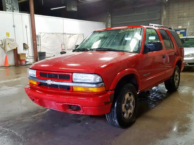 1GNDT13X74K140099 - 2004 CHEVROLET BLAZER RED photo 2