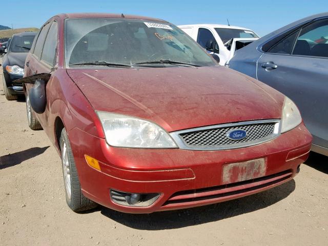 3FAFP37N35R117139 - 2005 FORD FOCUS ZX5 RED photo 1
