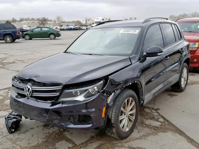 WVGBV7AX4JK006044 - 2018 VOLKSWAGEN TIGUAN LIM BLACK photo 2