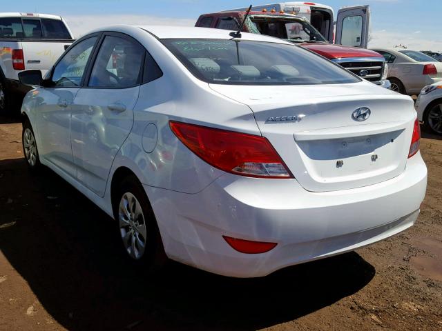 KMHCT4AE2GU114506 - 2016 HYUNDAI ACCENT SE WHITE photo 3