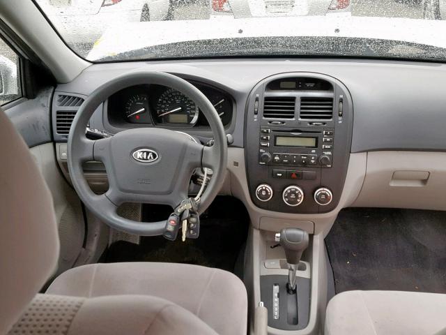 KNAFE121X85520077 - 2008 KIA SPECTRA EX SILVER photo 9