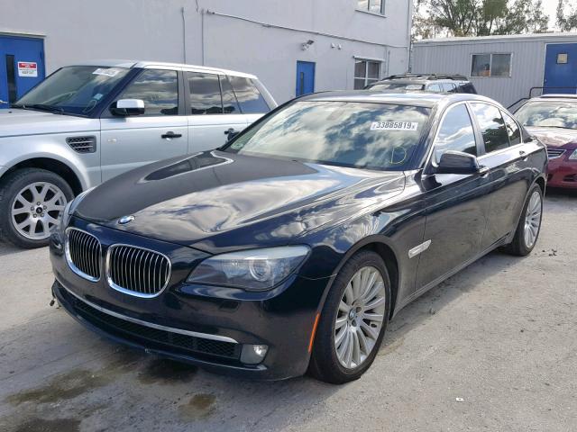 WBAKC6C58CC395832 - 2012 BMW ALPINA B7 შავი ფოტო 2