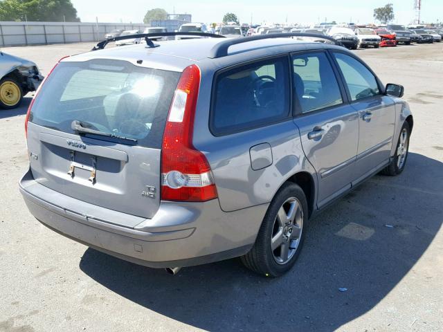 YV1MJ682852066213 - 2005 VOLVO V50 T5 GRAY photo 4