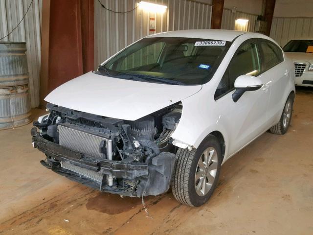 KNADN4A33D6147562 - 2013 KIA RIO EX WHITE photo 2