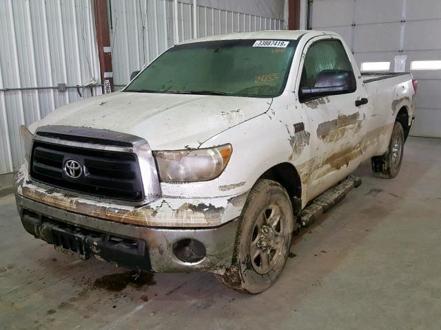 5TFMW5F11AX110433 - 2010 TOYOTA TUNDRA WHITE photo 2