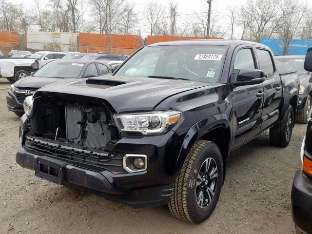3TMCZ5AN8JM136918 - 2018 TOYOTA TACOMA DOU Қара фото 2