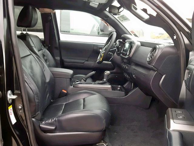 3TMCZ5AN8JM136918 - 2018 TOYOTA TACOMA DOU Қара фото 5