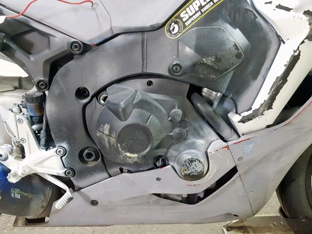 JH2SC7709HK000620 - 2017 HONDA CBR1000 RR GRAY photo 11