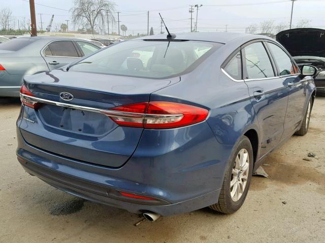 3FA6P0G7XJR110862 - 2018 FORD FUSION S BLUE photo 4