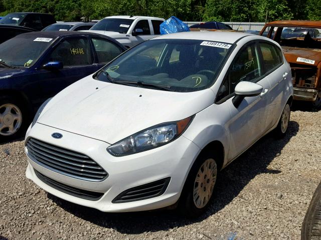 3FADP4TJ3GM169502 - 2016 FORD FIESTA S WHITE photo 2