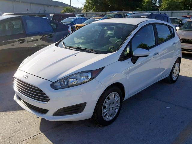 3FADP4TJ5GM127476 - 2016 FORD FIESTA S WHITE photo 2