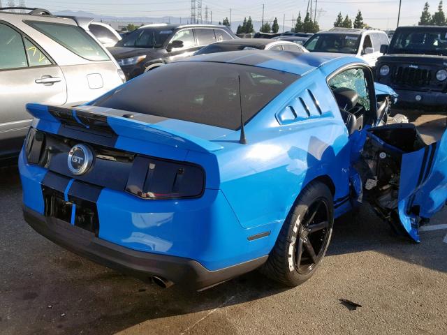 1ZVBP8CH1A5132688 - 2010 FORD MUSTANG GT BLUE photo 4