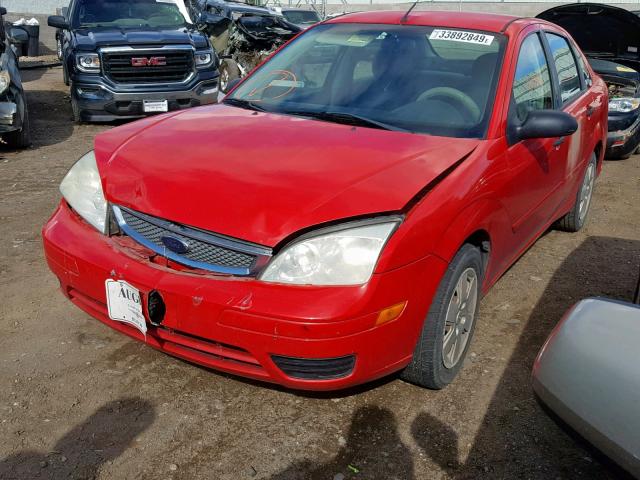 1FAFP34N96W155901 - 2006 FORD FOCUS ZX4 RED photo 2