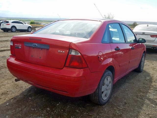 1FAFP34N96W155901 - 2006 FORD FOCUS ZX4 RED photo 4