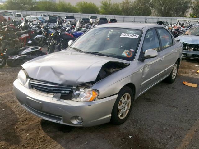 KNAFB121725174294 - 2002 KIA SPECTRA BA SILVER photo 2