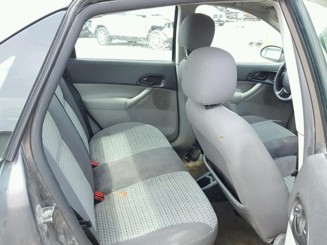 1FAFP34N97W130899 - 2007 FORD FOCUS ZX4 GRAY photo 6