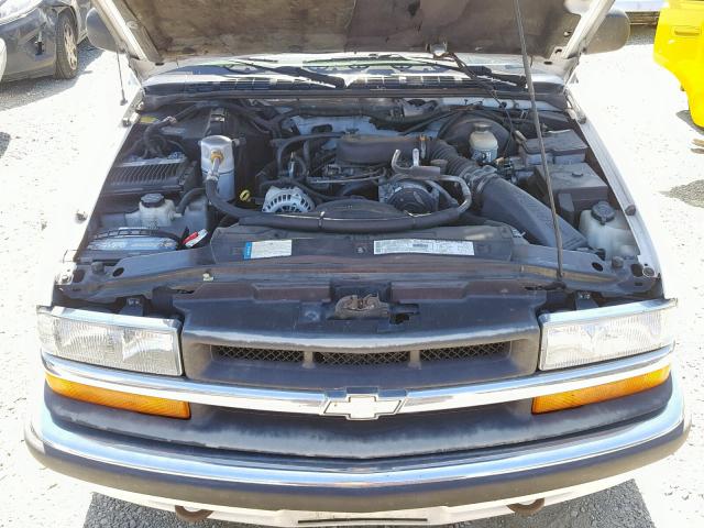 1GNDT13W4Y2123161 - 2000 CHEVROLET BLAZER WHITE photo 7